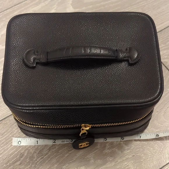 CHANEL Vintage Black Caviar Leather Vanity Pouch Top Handle - Picture 9 of 13